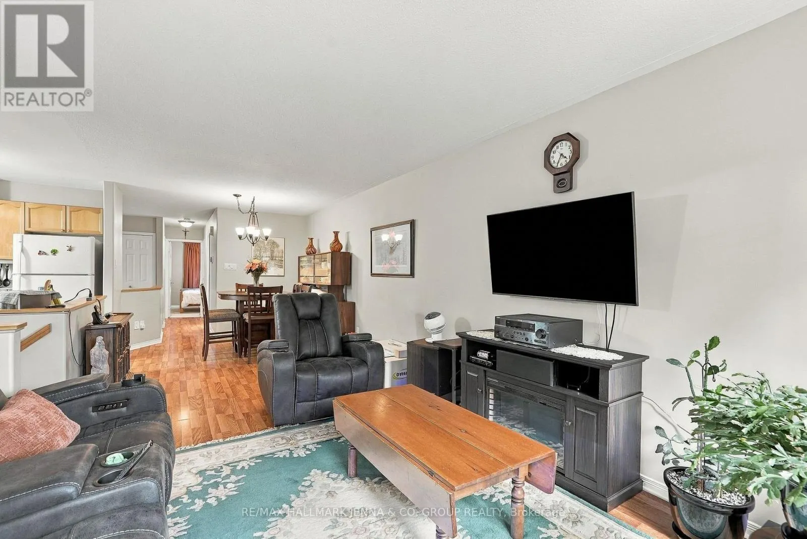 64 WHALINGS CIRCLE