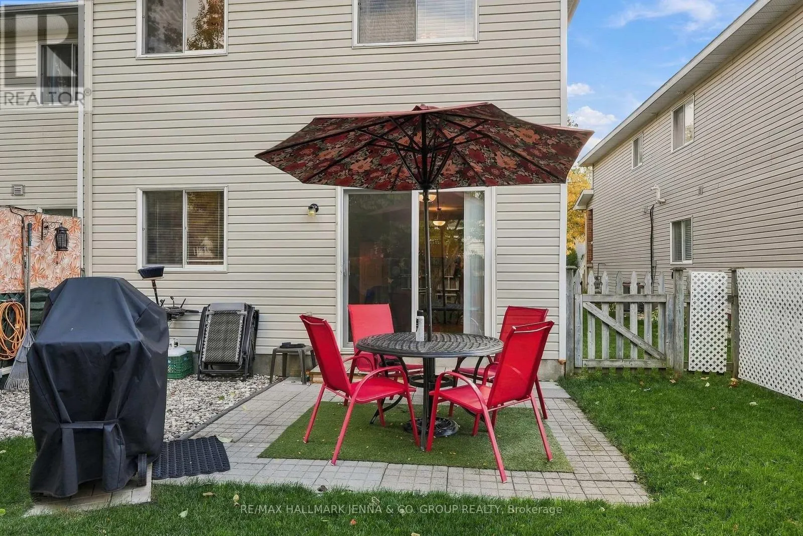 64 WHALINGS CIRCLE