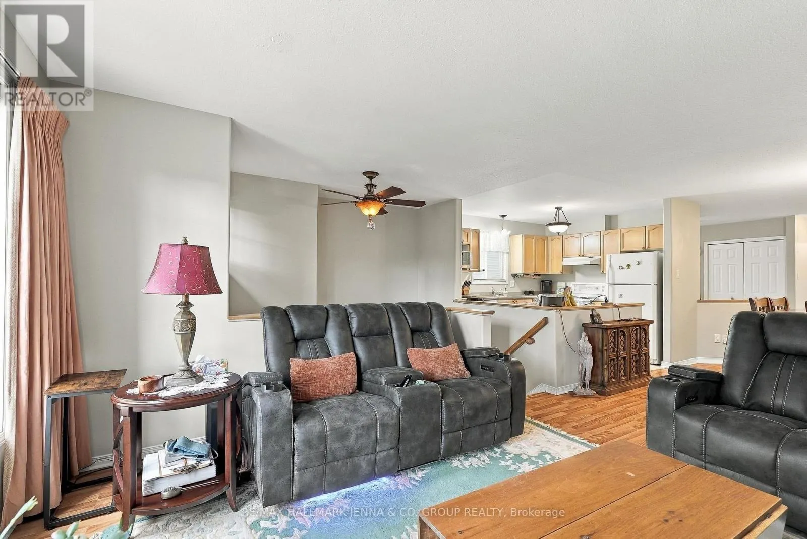 64 WHALINGS CIRCLE