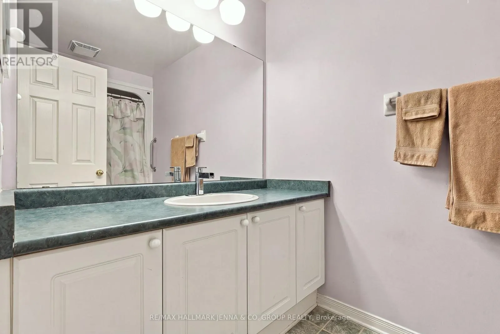 64 WHALINGS CIRCLE