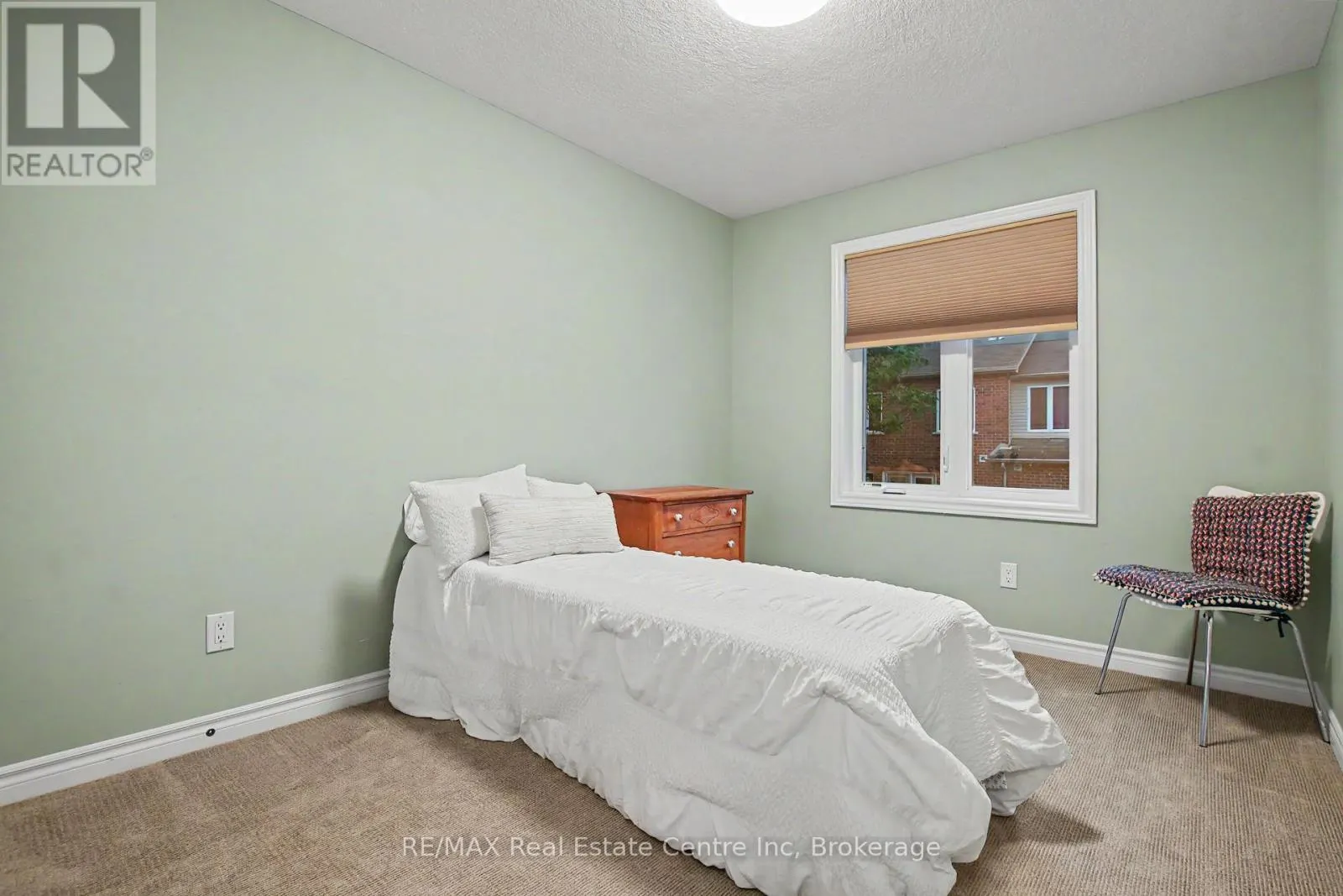 15 - 167 ARKELL ROAD #15