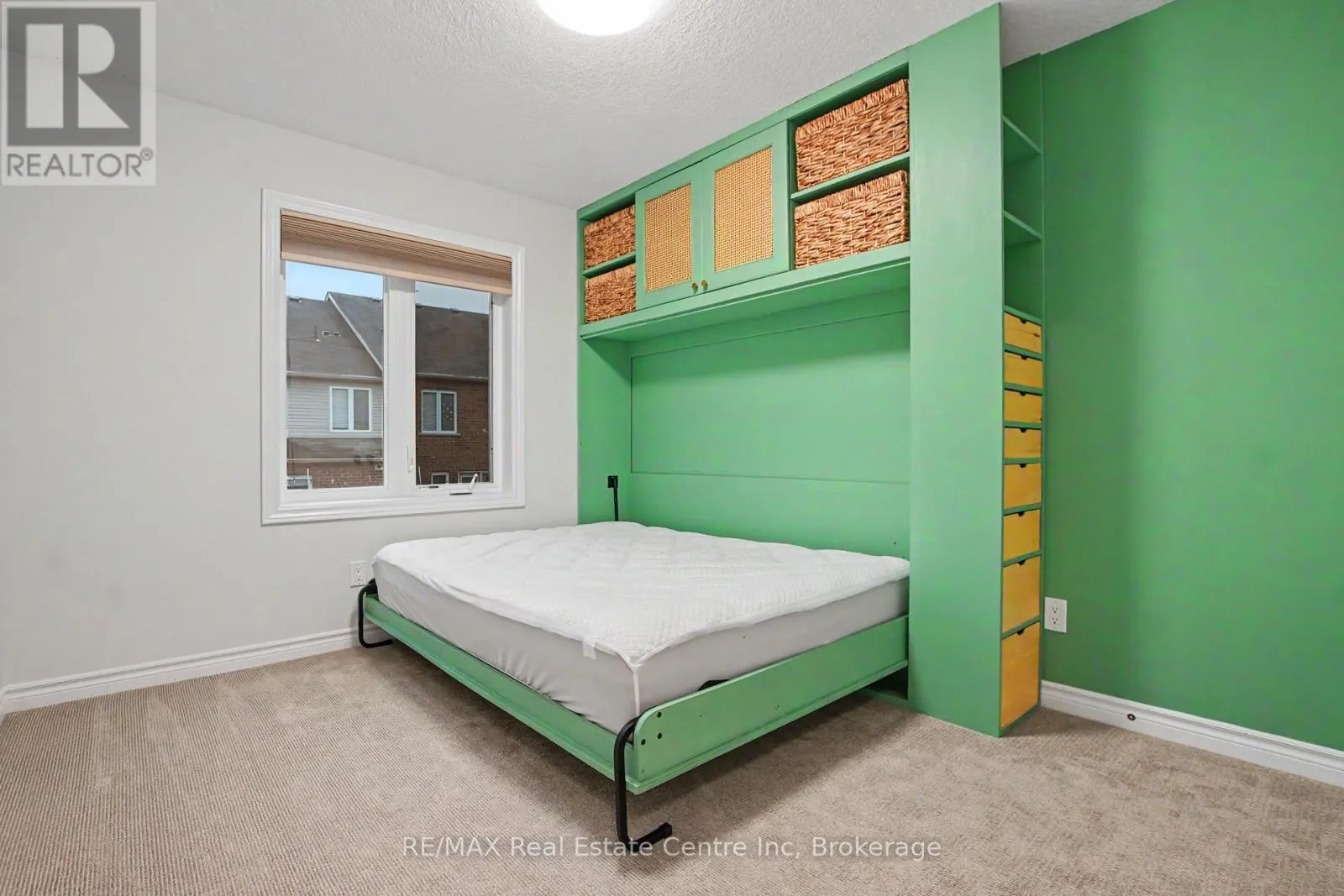 15 - 167 ARKELL ROAD #15