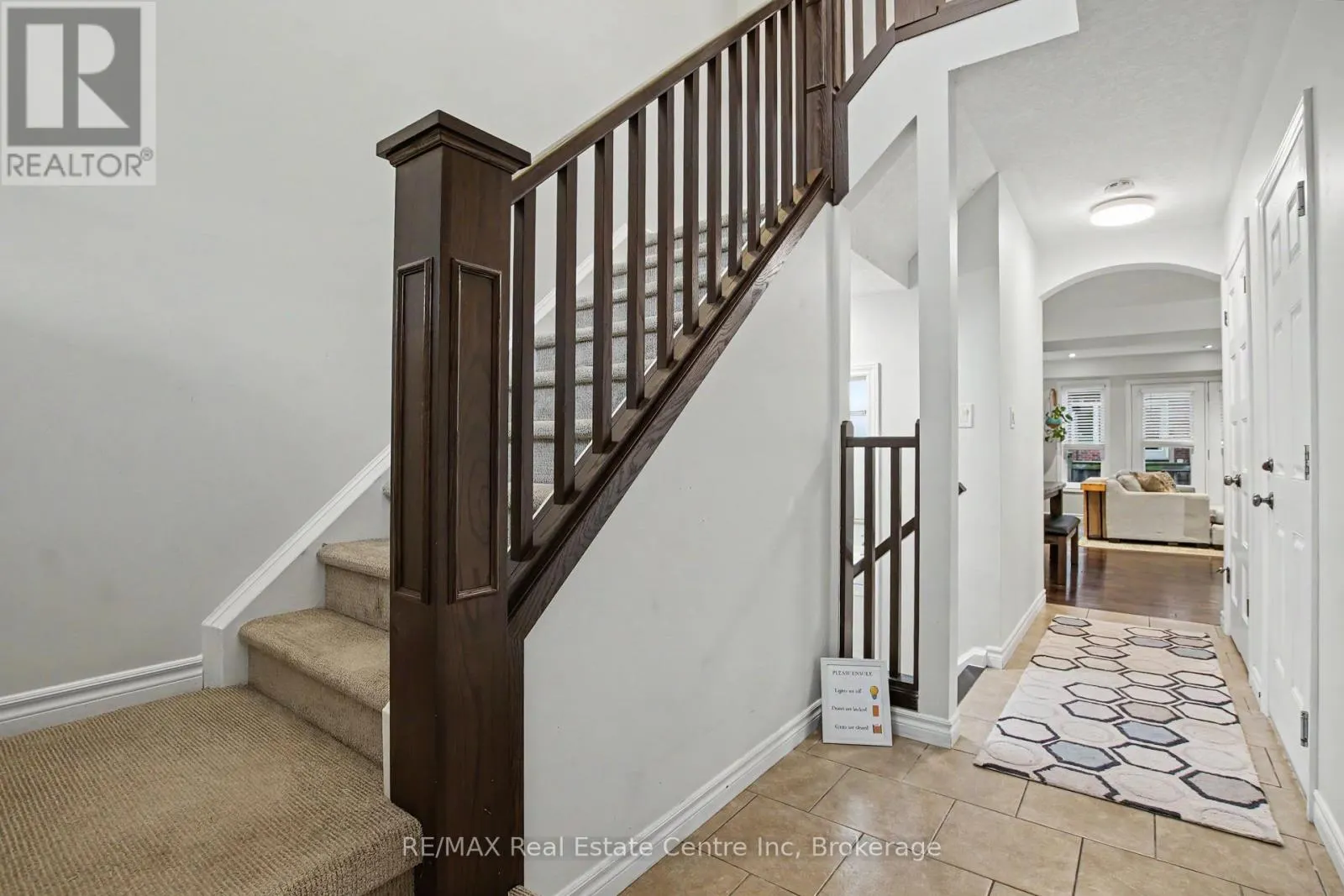 15 - 167 ARKELL ROAD #15