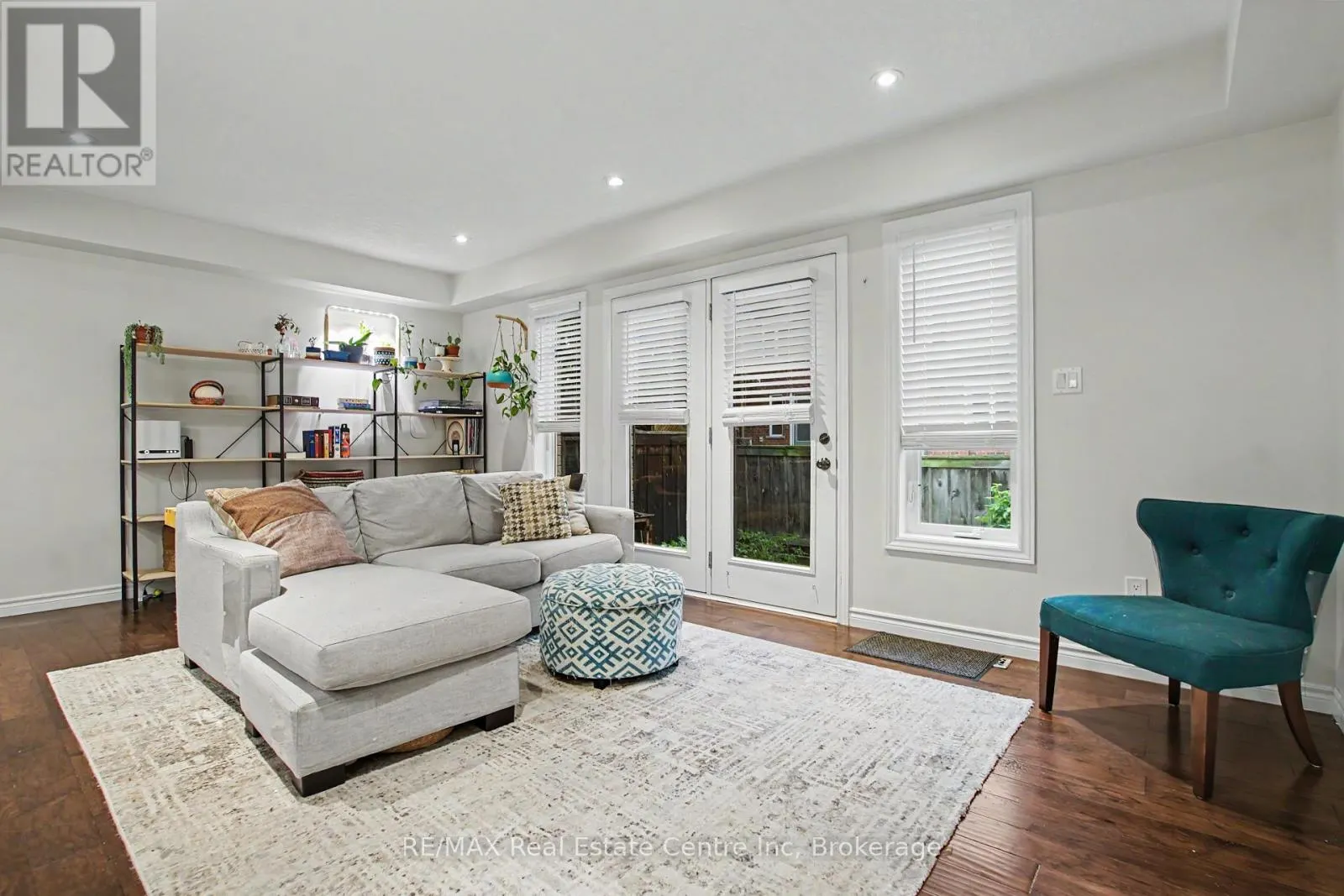 15 - 167 ARKELL ROAD #15