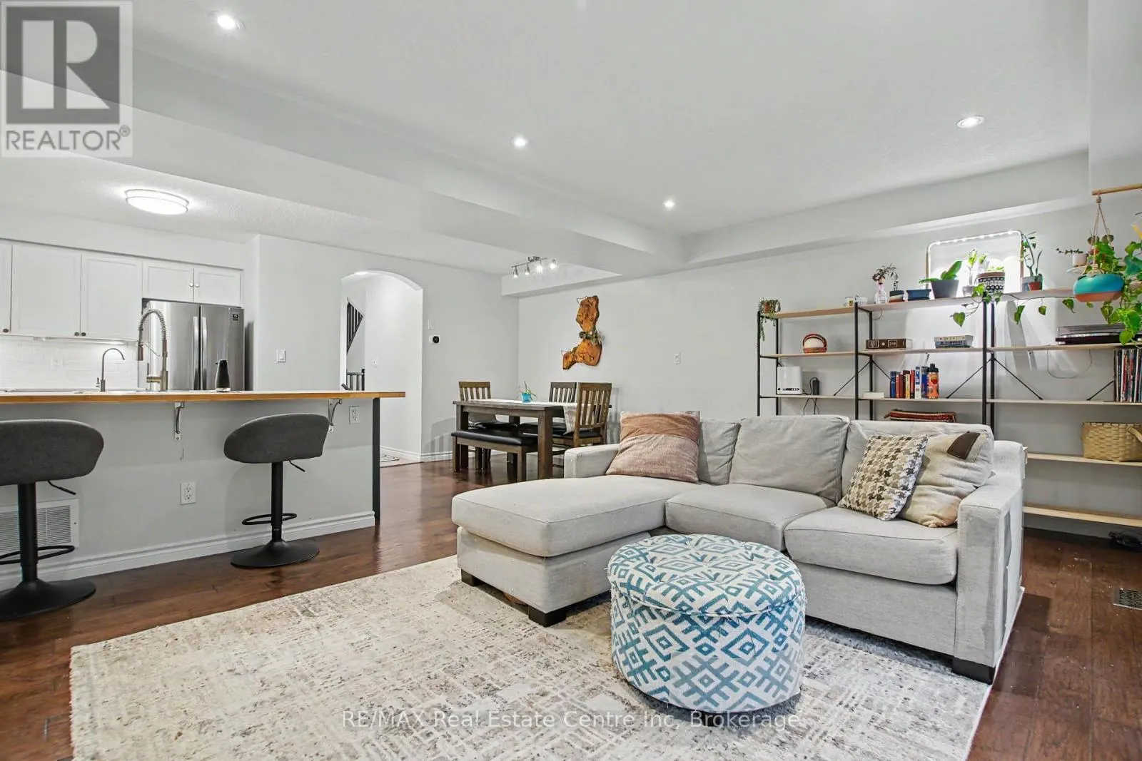15 - 167 ARKELL ROAD #15