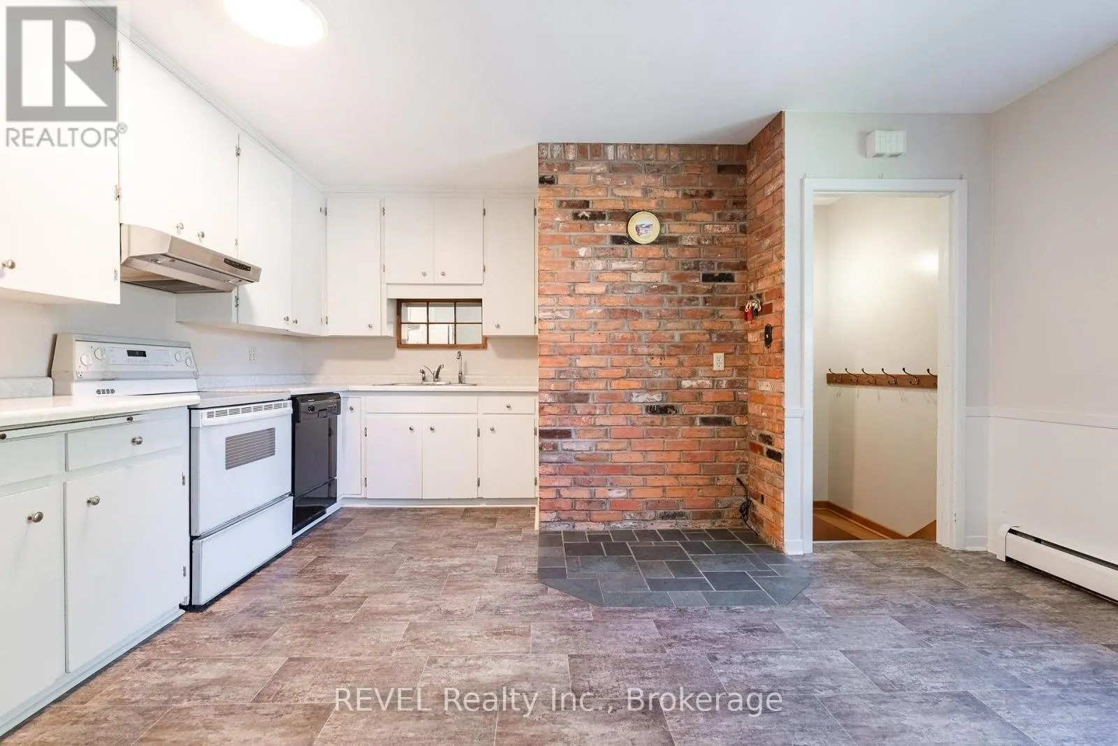 1629 GREGORY ROAD