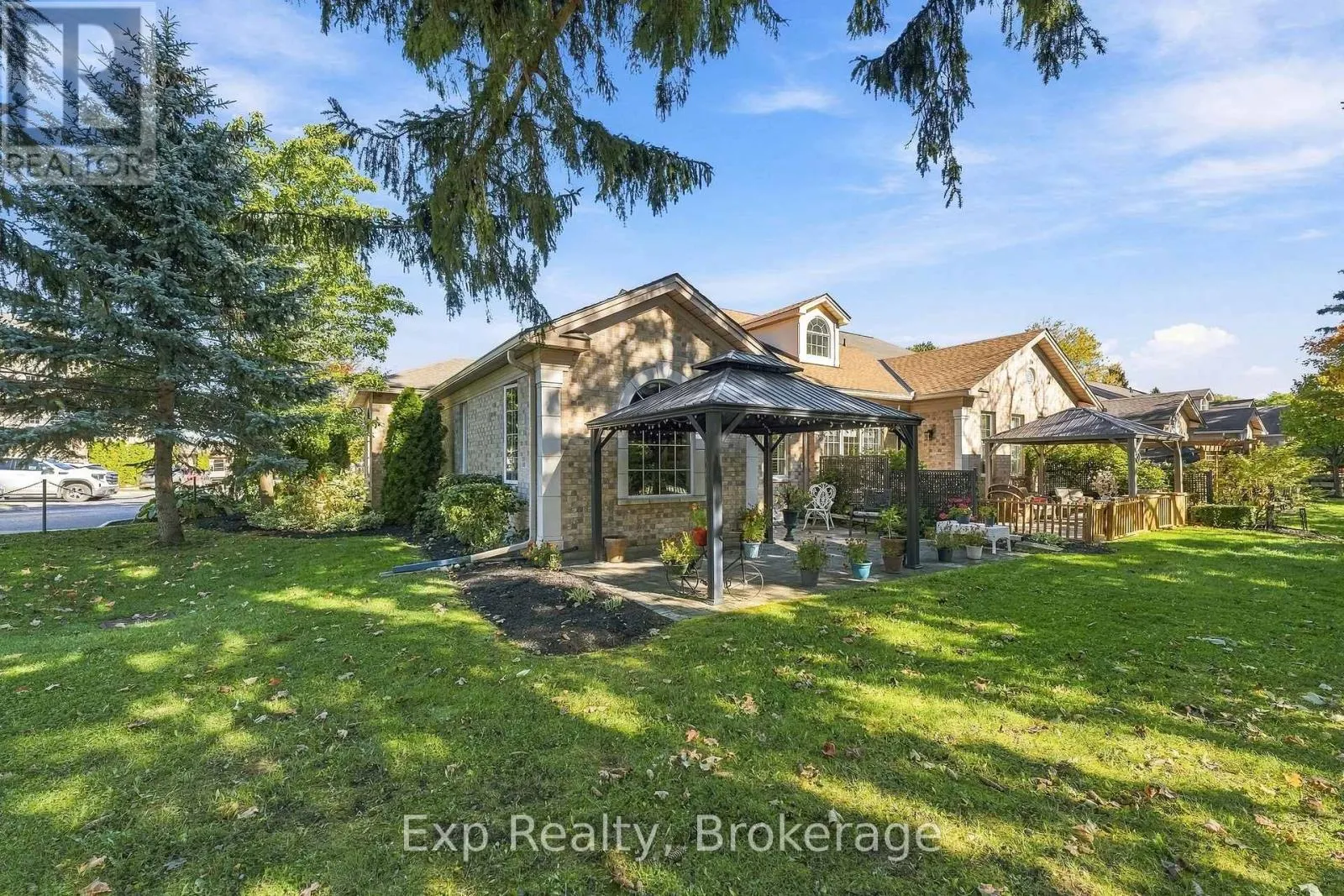 101 - 120 UNIVERSITY AVENUE E #101