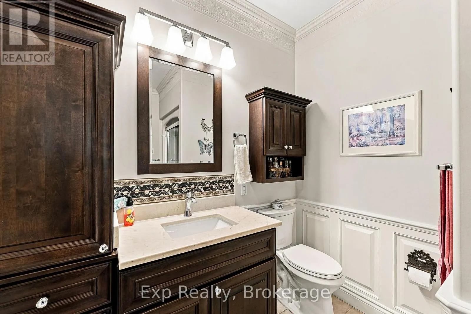 101 - 120 UNIVERSITY AVENUE E #101
