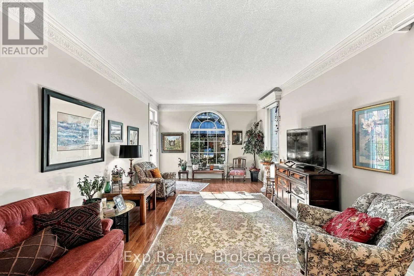 101 - 120 UNIVERSITY AVENUE E #101