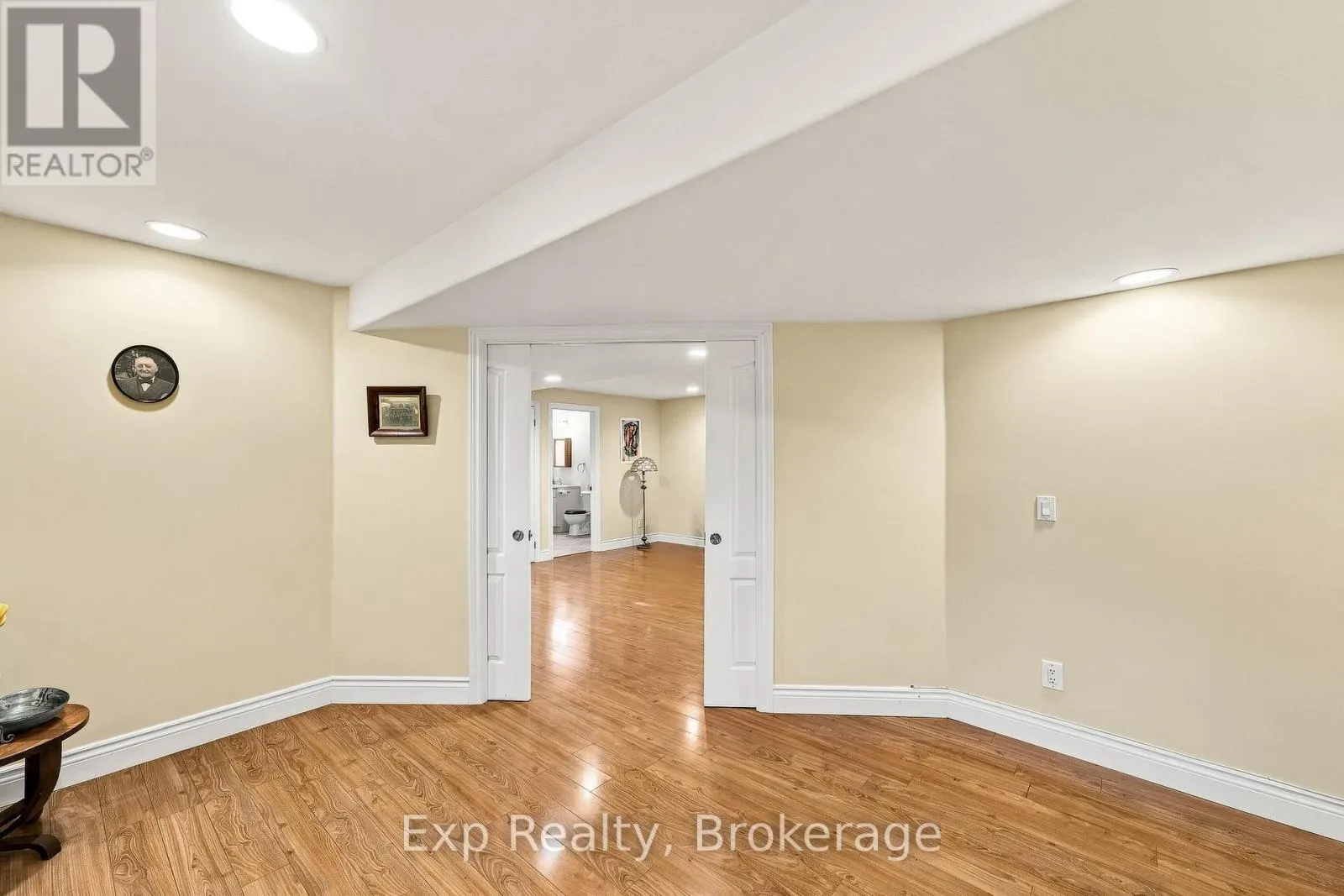 101 - 120 UNIVERSITY AVENUE E #101