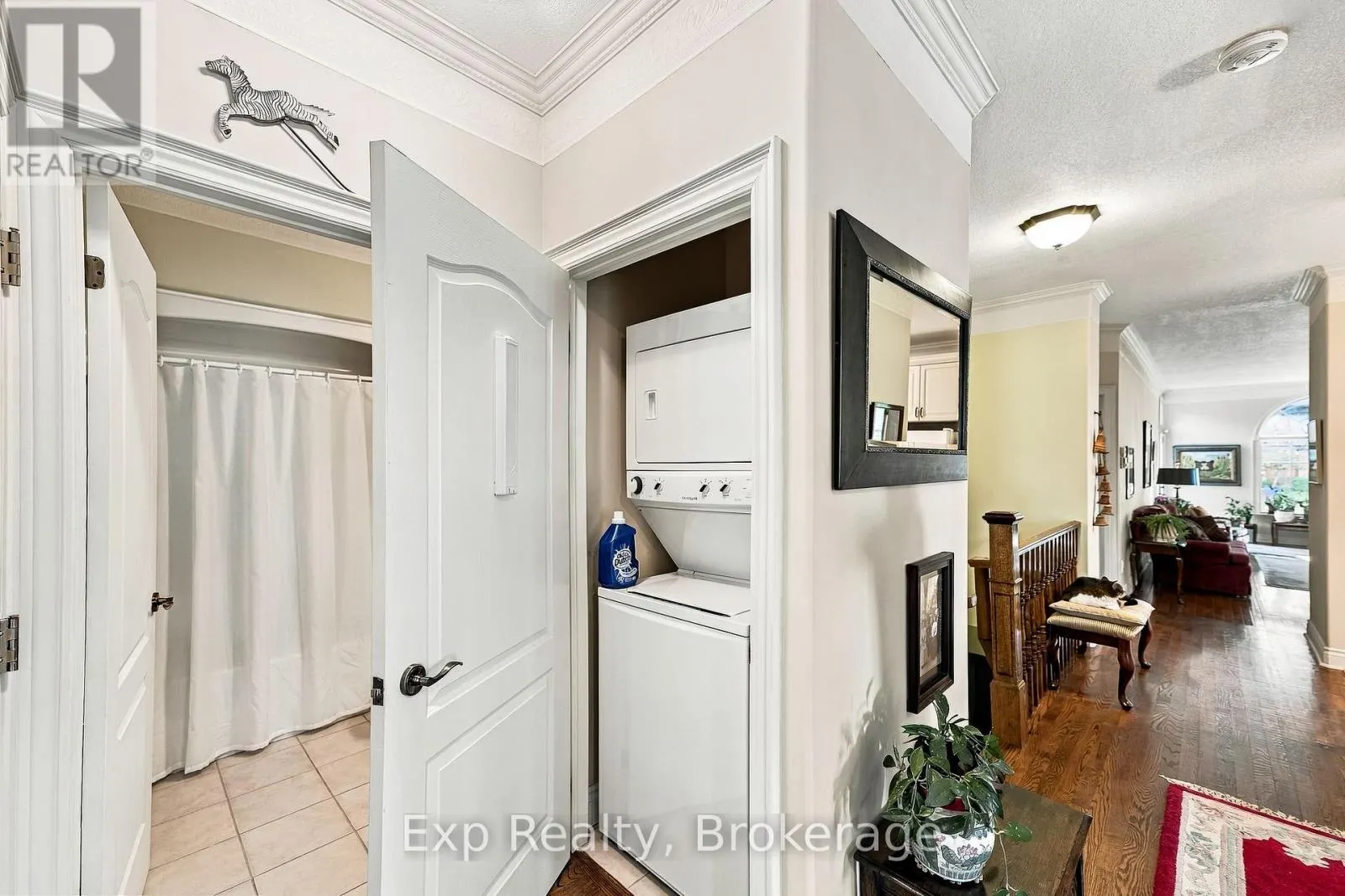 101 - 120 UNIVERSITY AVENUE E #101