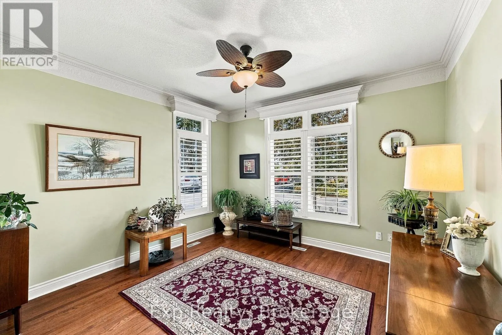 101 - 120 UNIVERSITY AVENUE E #101