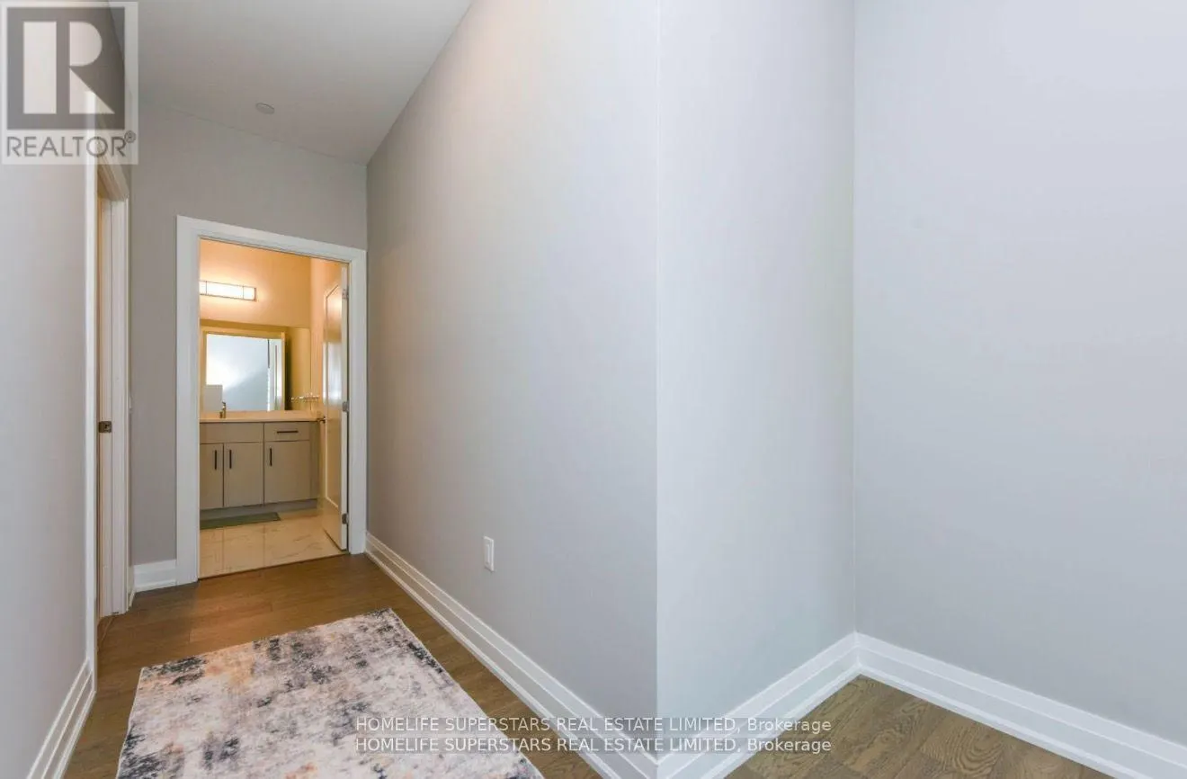 403 - 71 WYNDHAM STREET