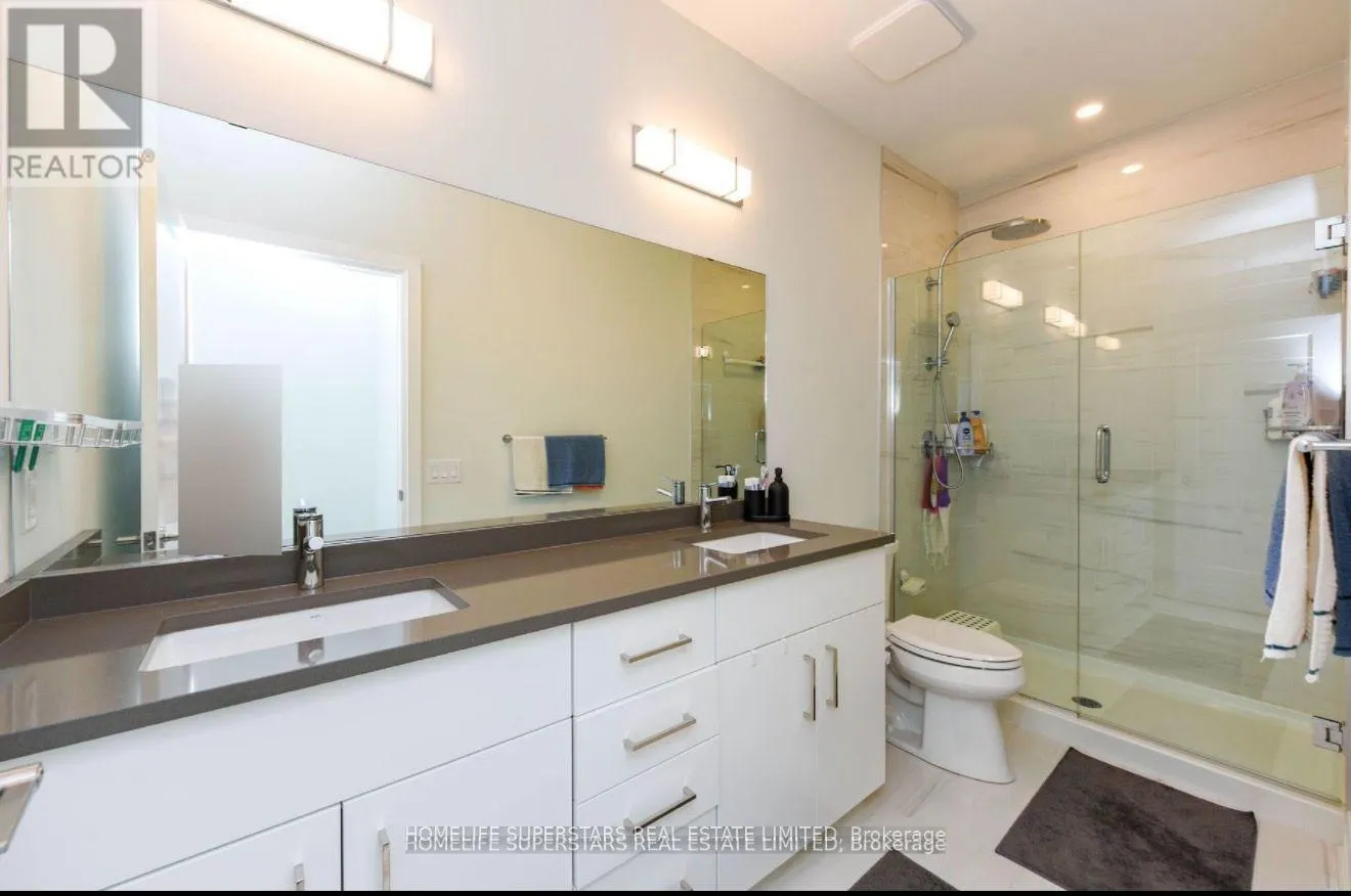 403 - 71 WYNDHAM STREET
