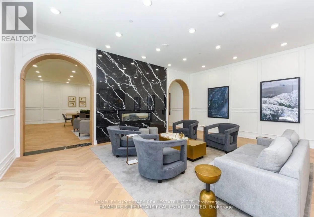 403 - 71 WYNDHAM STREET