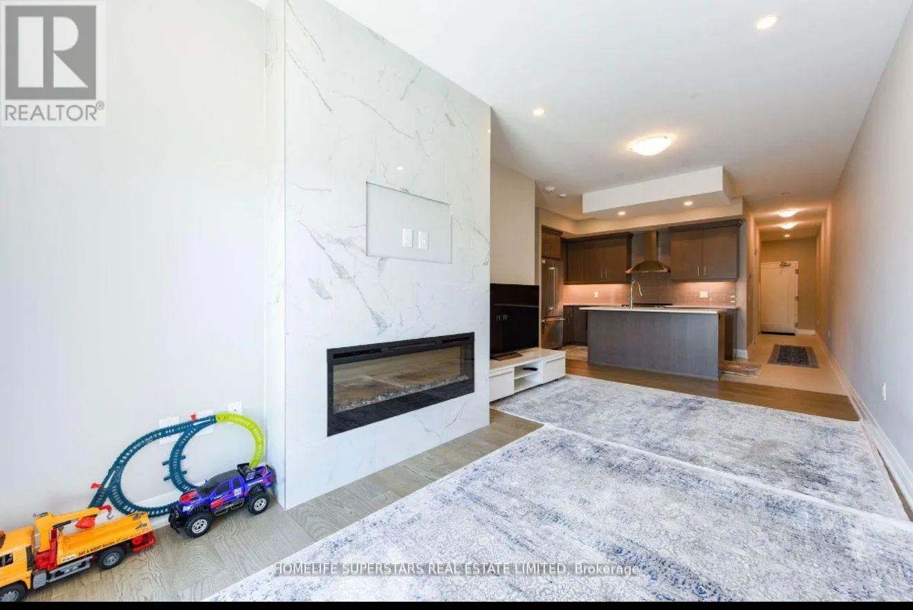 403 - 71 WYNDHAM STREET