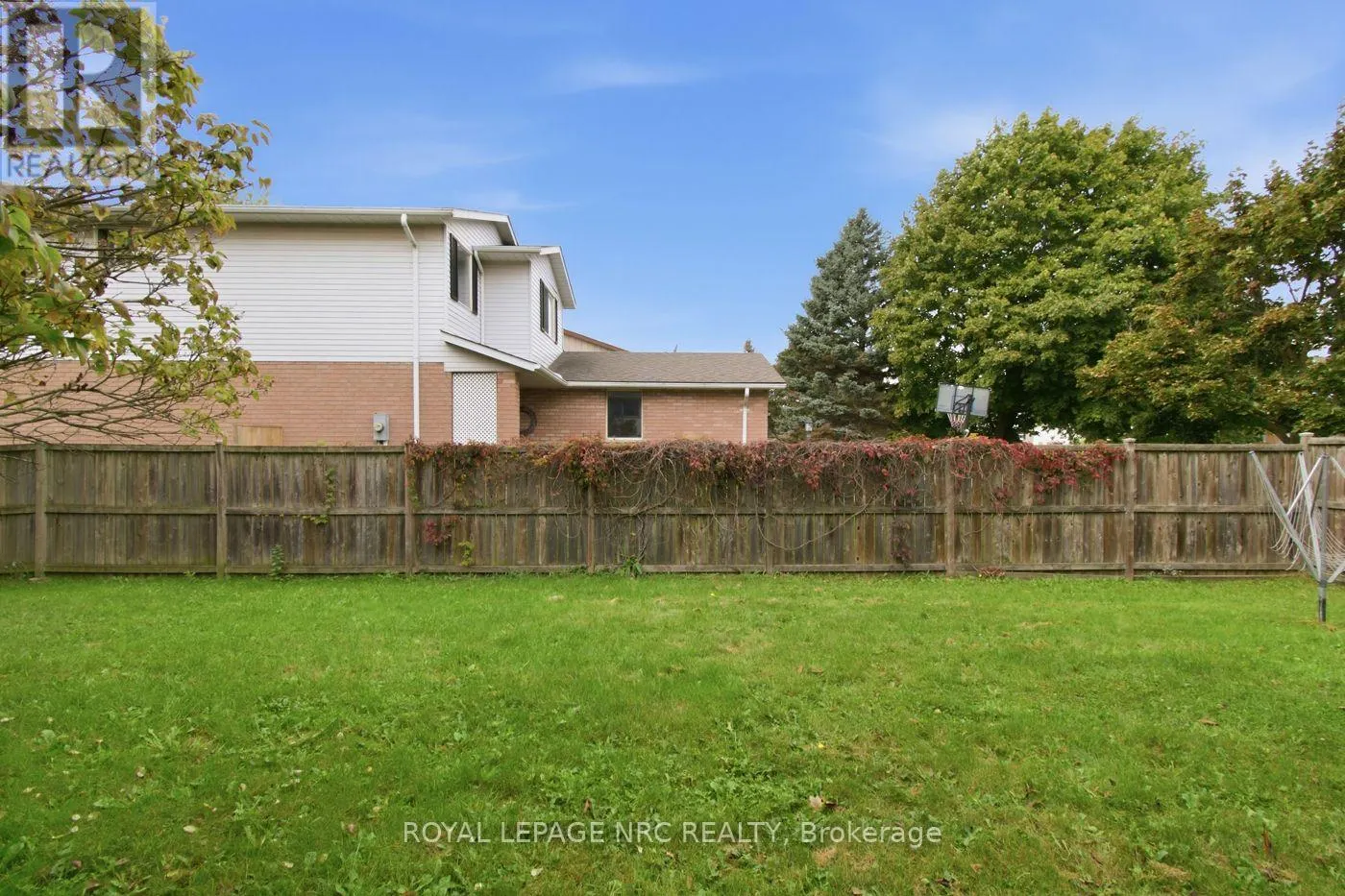 32 CRESTCOMBE ROAD