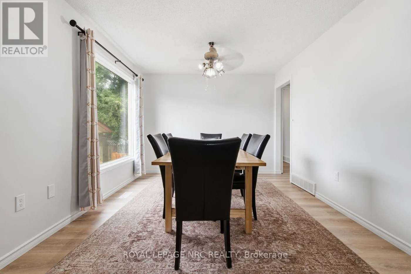 32 CRESTCOMBE ROAD