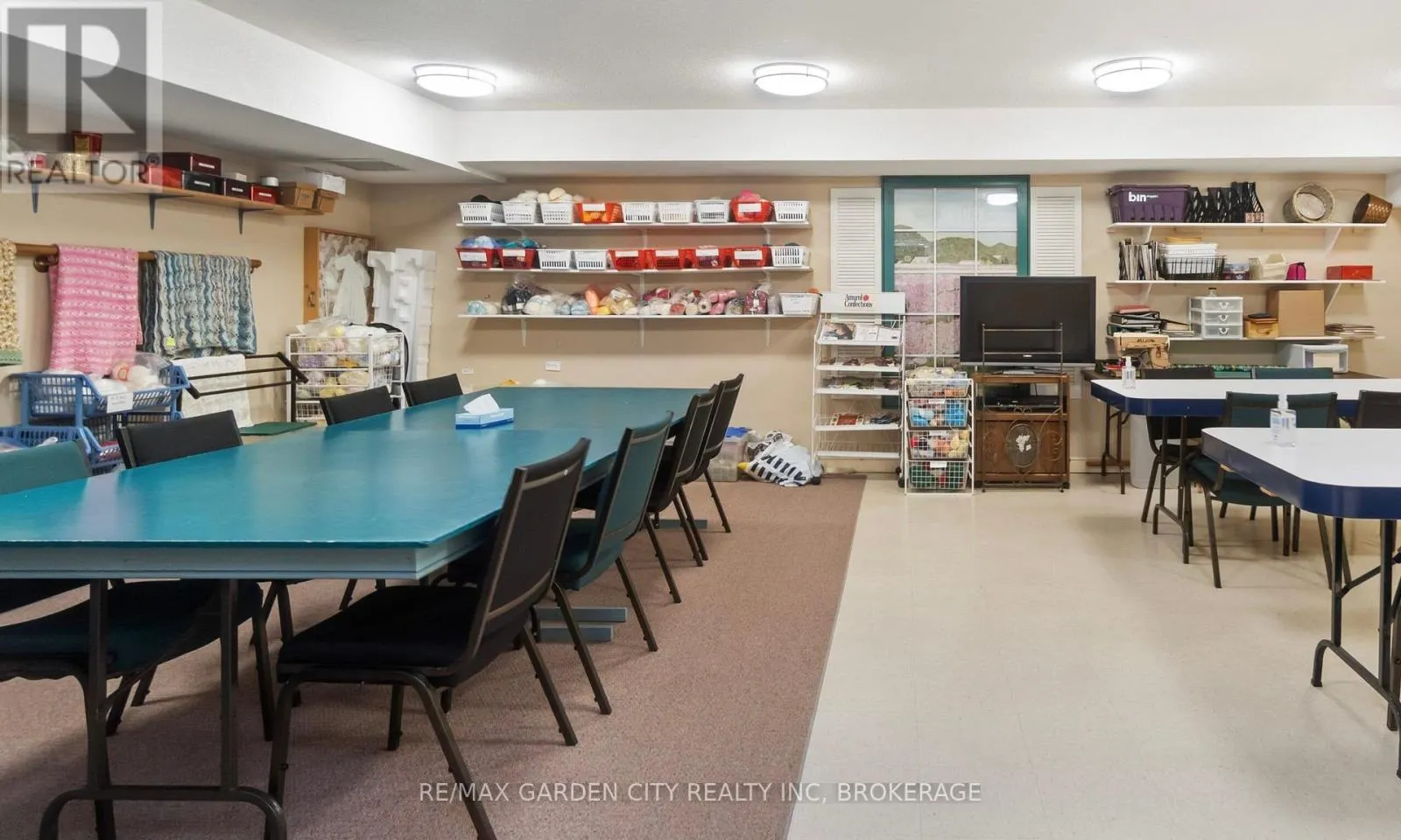 107 - 4090 JOHN CHARLES BOULEVARD #107