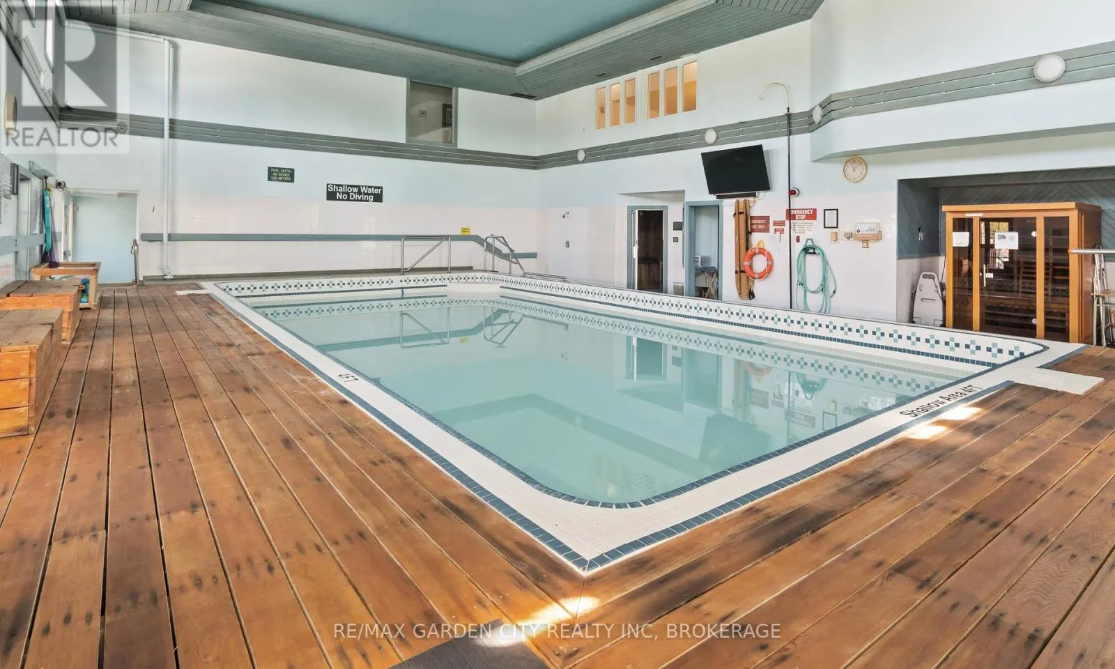 107 - 4090 JOHN CHARLES BOULEVARD #107