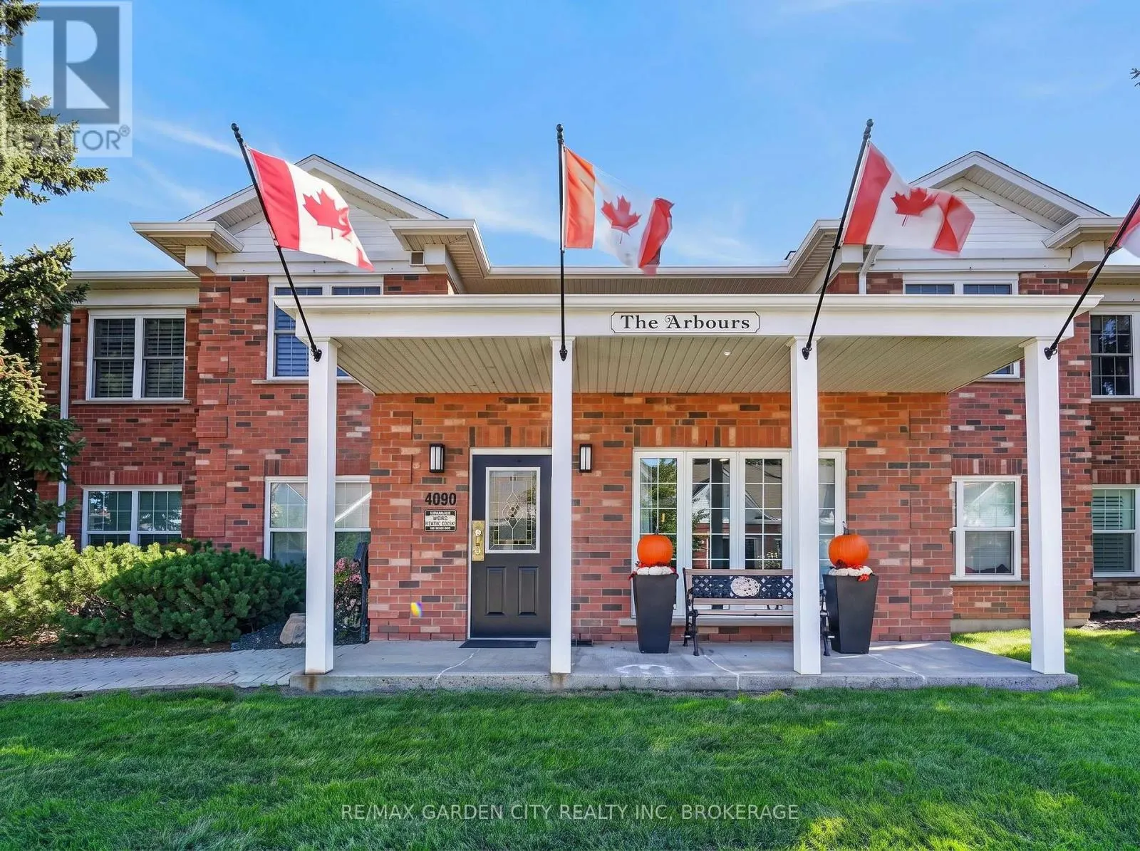 107 - 4090 JOHN CHARLES BOULEVARD #107