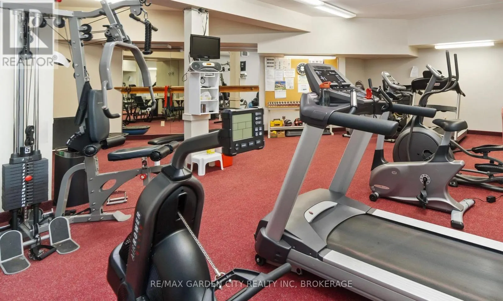 107 - 4090 JOHN CHARLES BOULEVARD #107