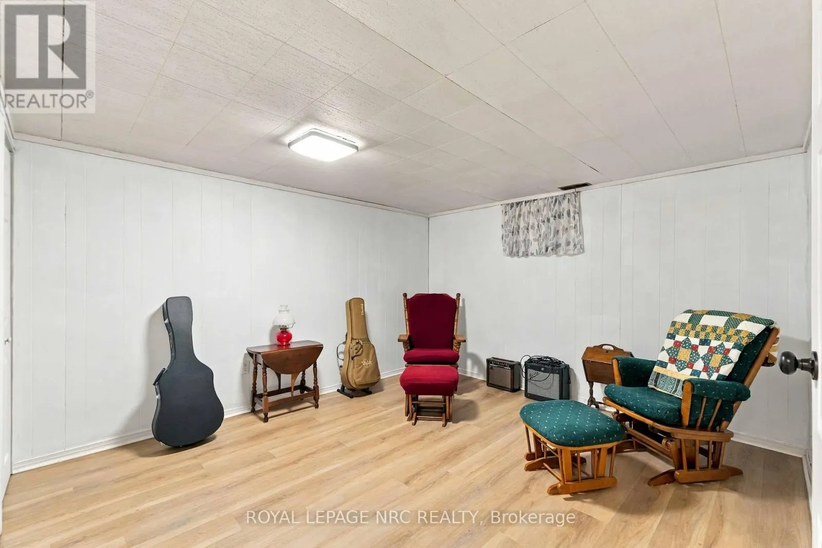 52 NORTHHAVEN ROAD