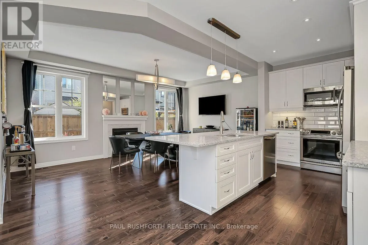27 ESCALLONIA COURT