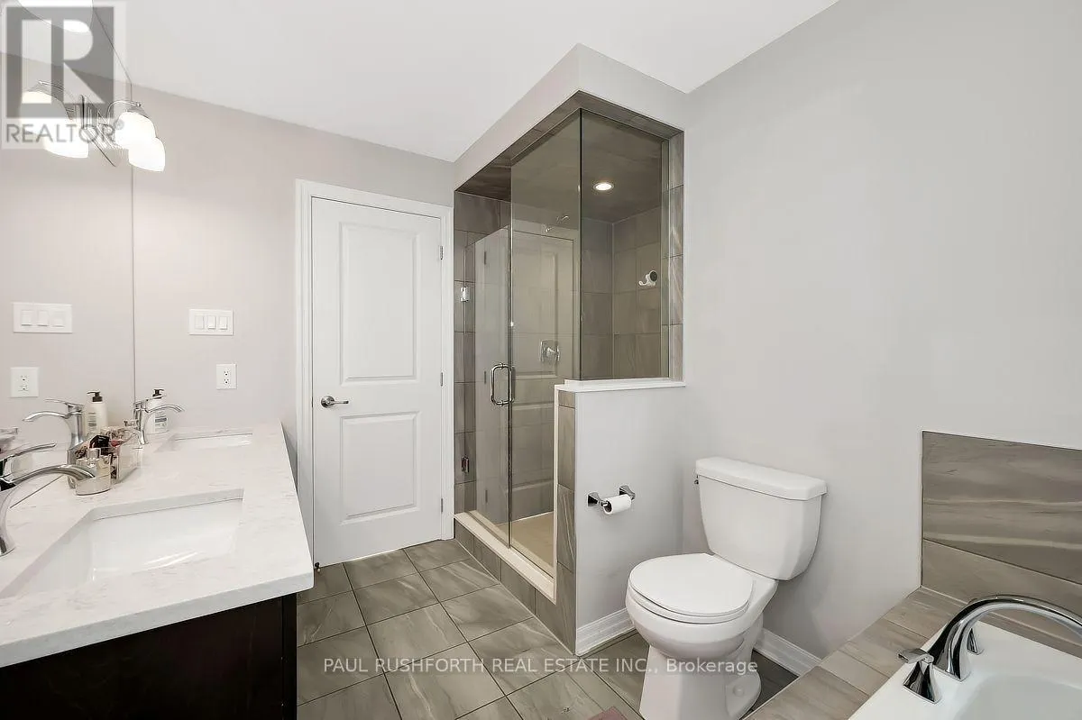27 ESCALLONIA COURT