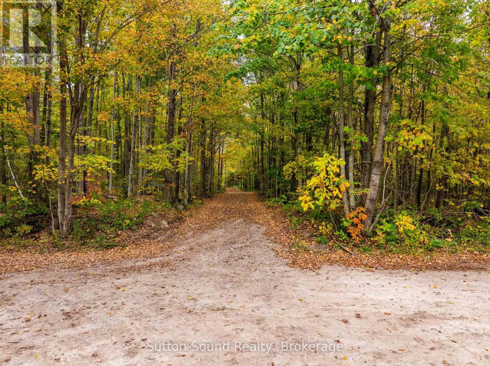 143712 15 SIDE ROAD