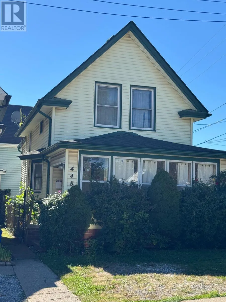 4488 EASTWOOD CRESCENT