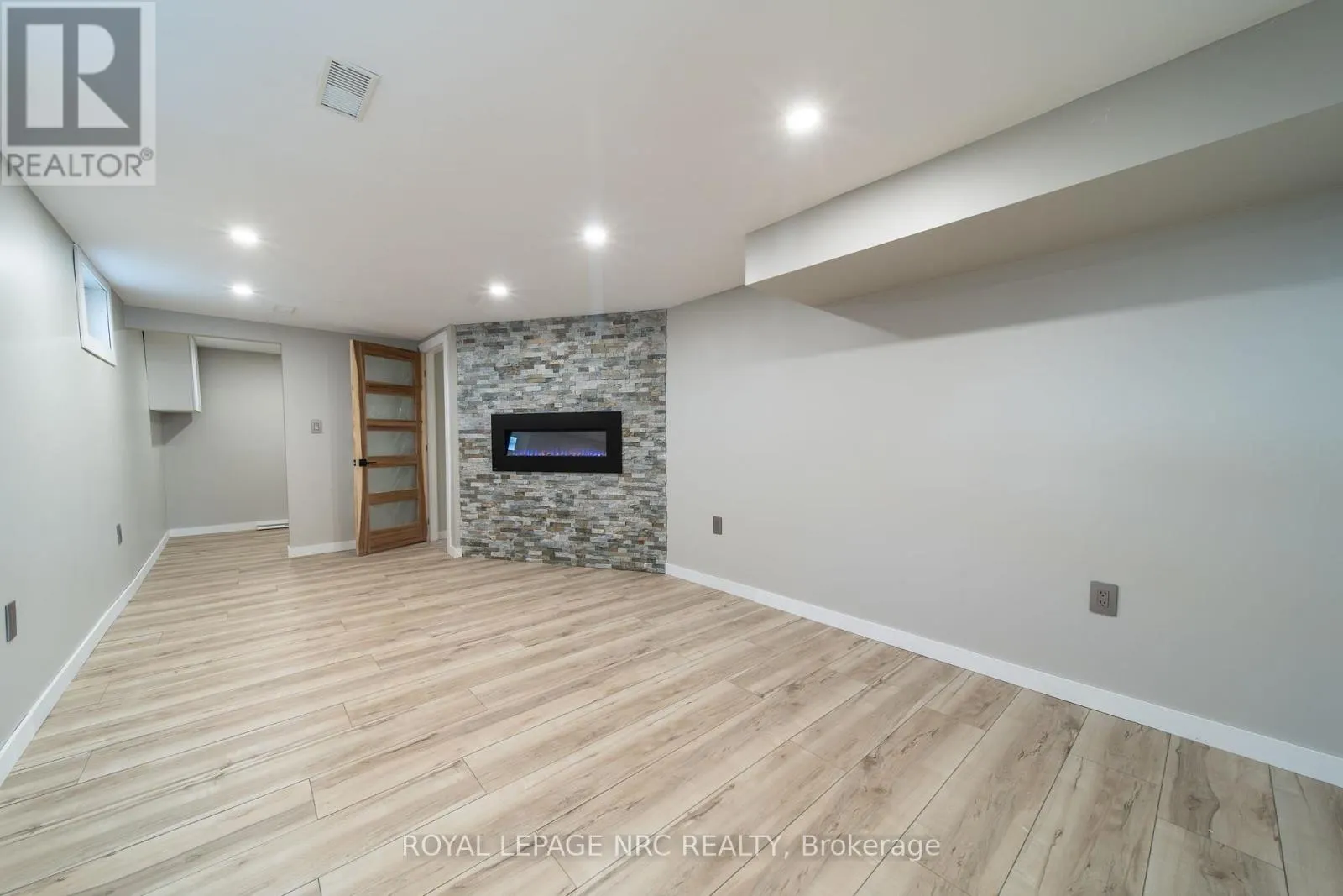 39 CHANTAL COURT