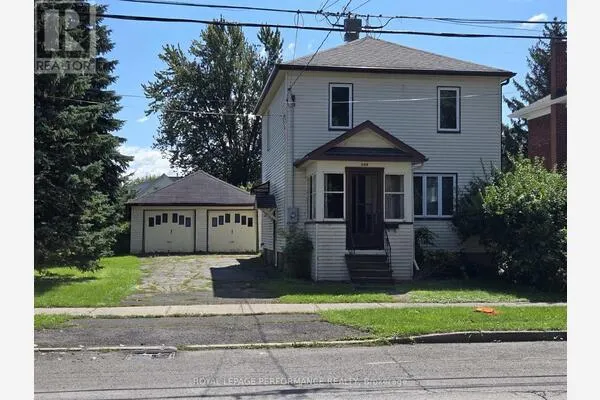 436 FOURTH STREET E