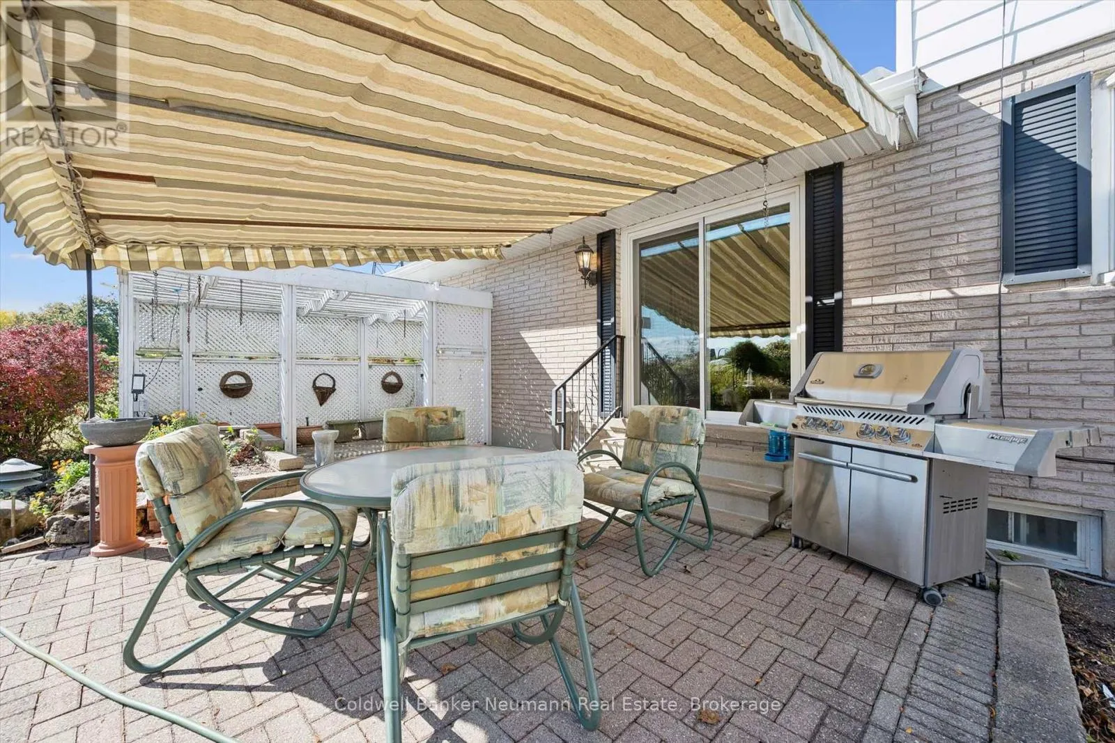 26 MAPLEWOOD DRIVE