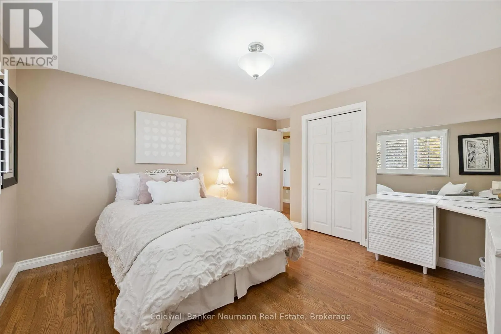 26 MAPLEWOOD DRIVE