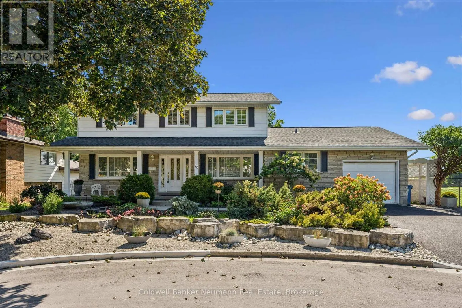 26 MAPLEWOOD DRIVE