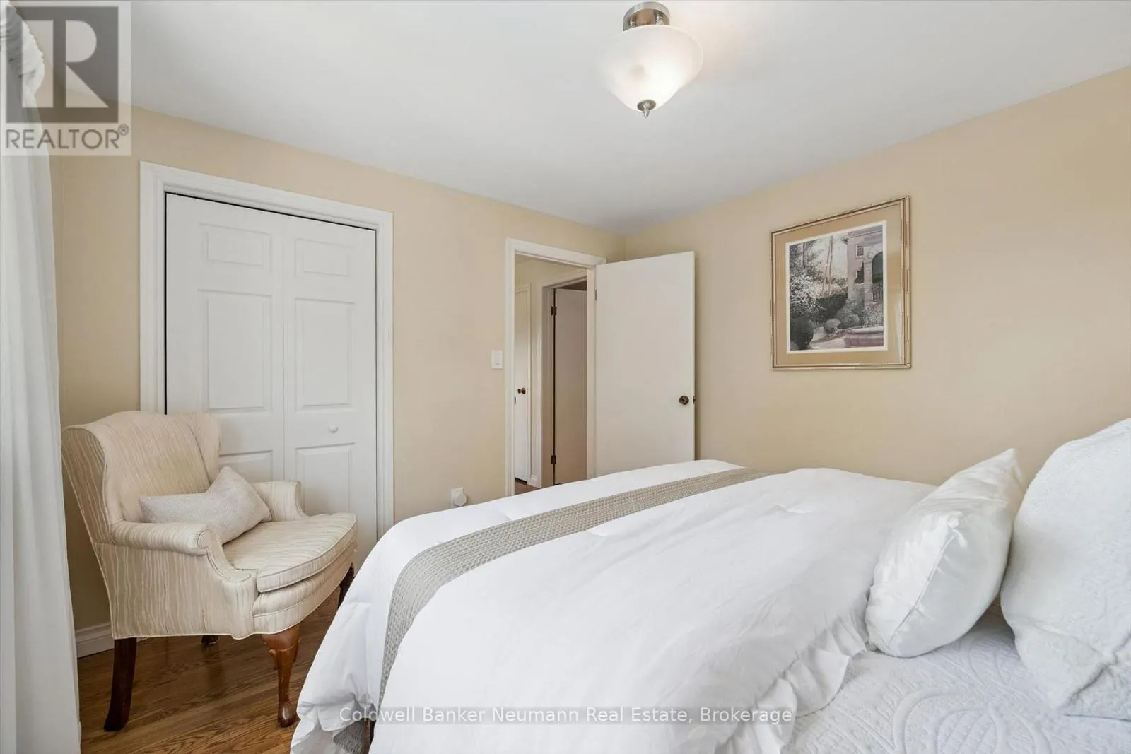 26 MAPLEWOOD DRIVE