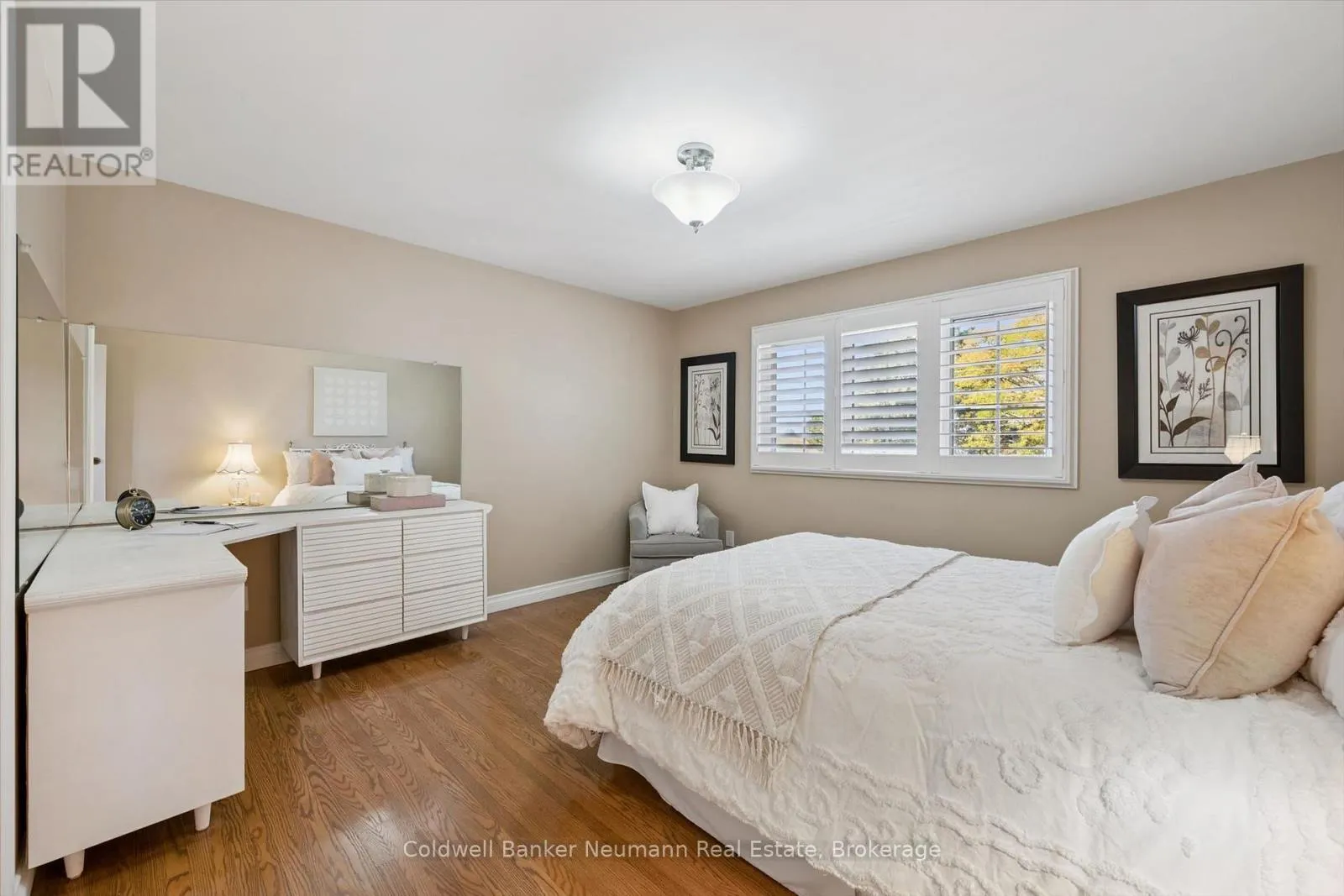 26 MAPLEWOOD DRIVE