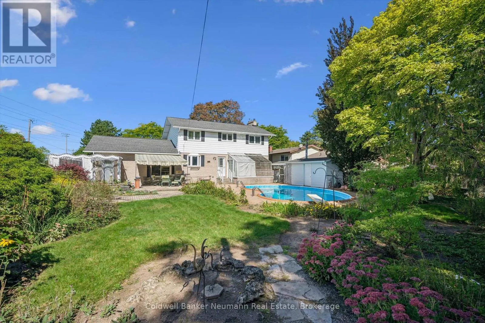 26 MAPLEWOOD DRIVE