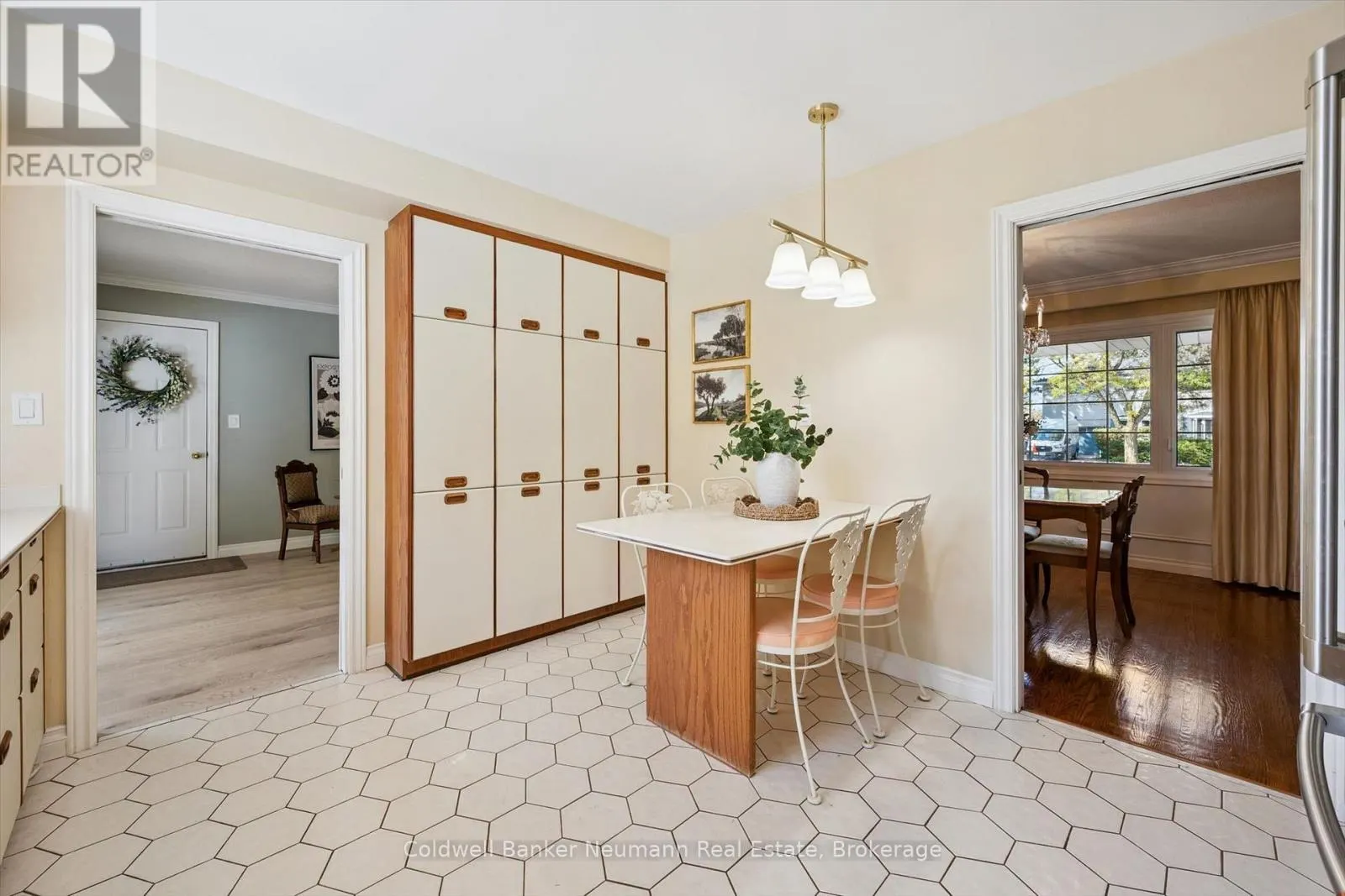 26 MAPLEWOOD DRIVE