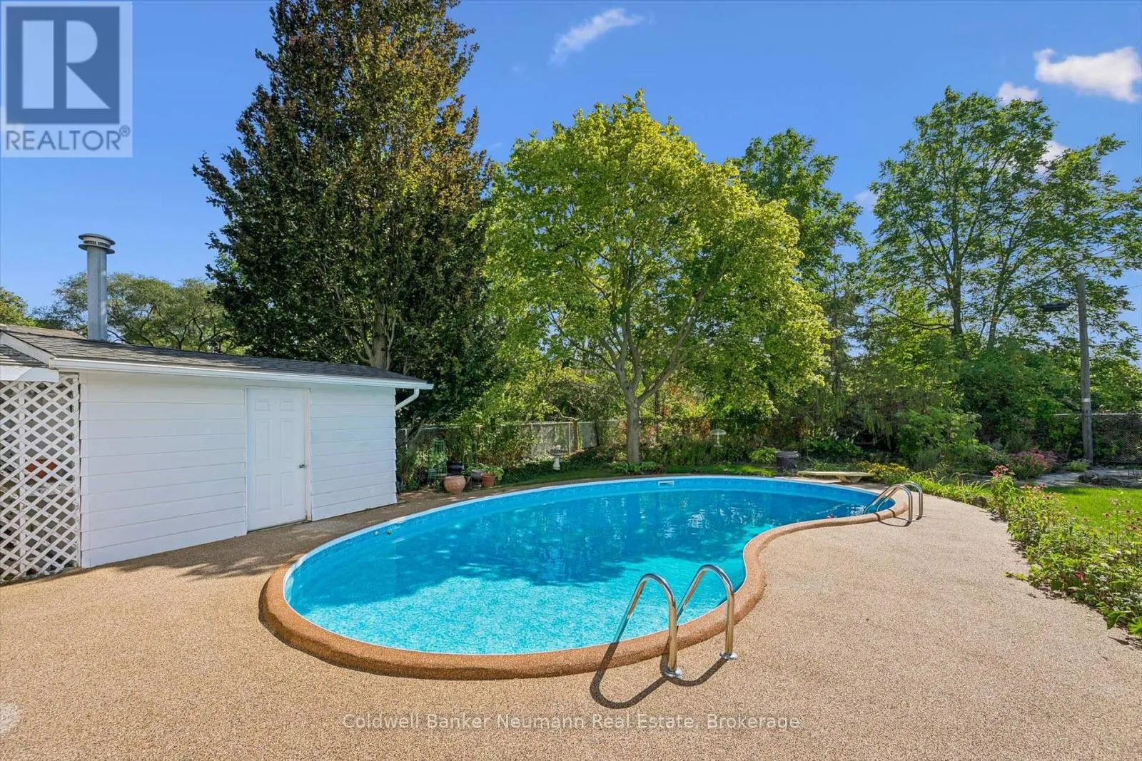 26 MAPLEWOOD DRIVE