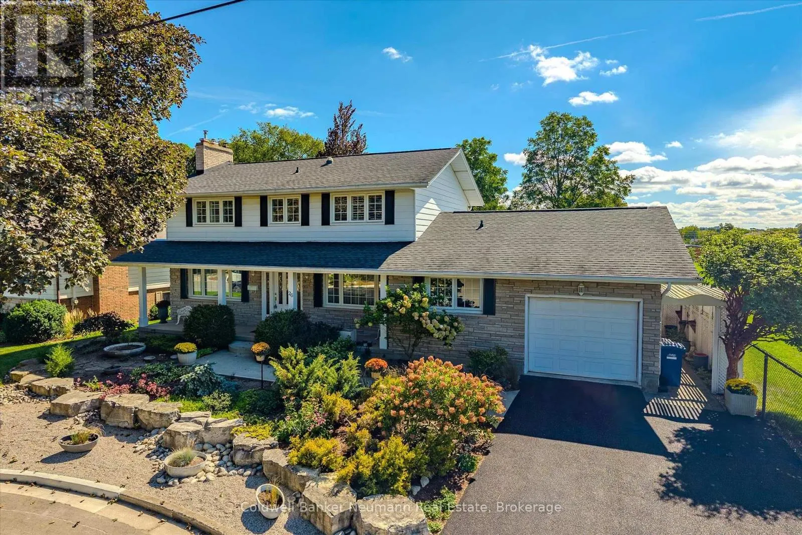 26 MAPLEWOOD DRIVE