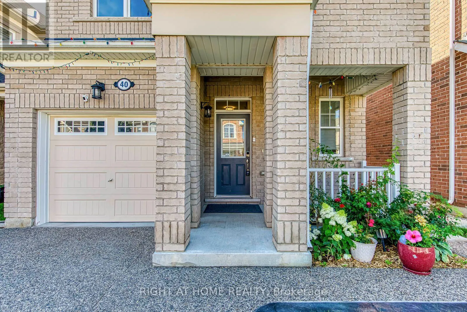 40 STILLWATER CRESCENT