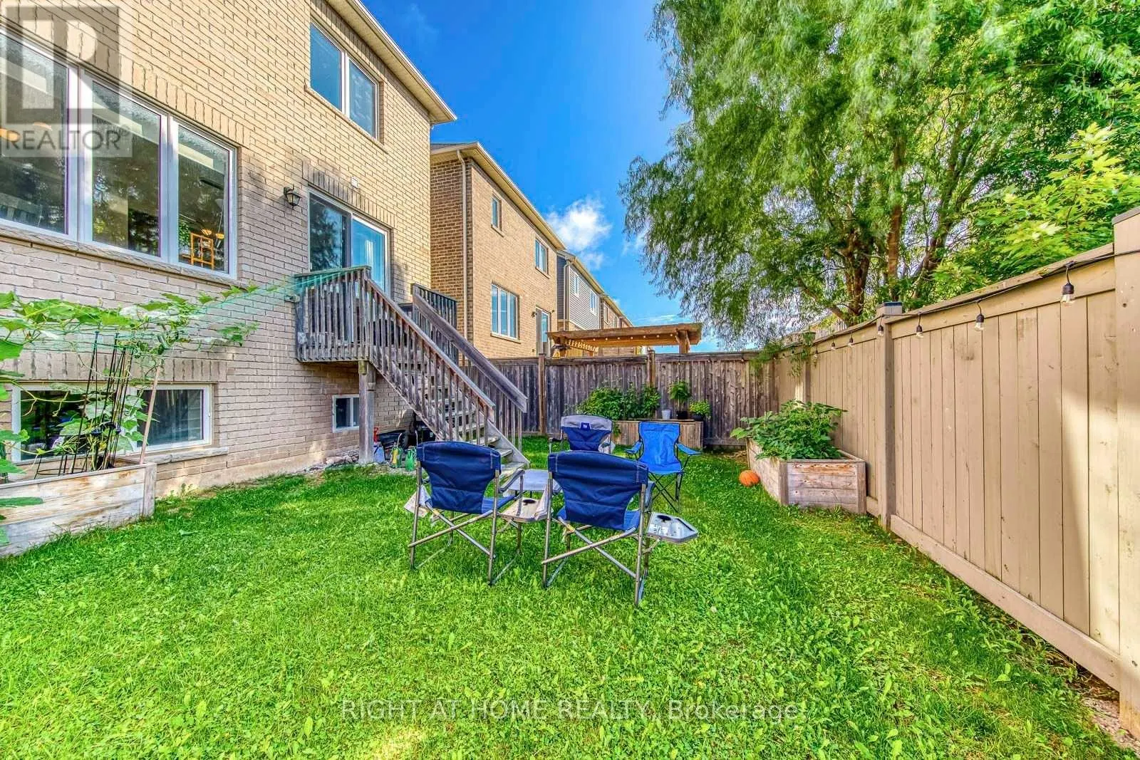 40 STILLWATER CRESCENT