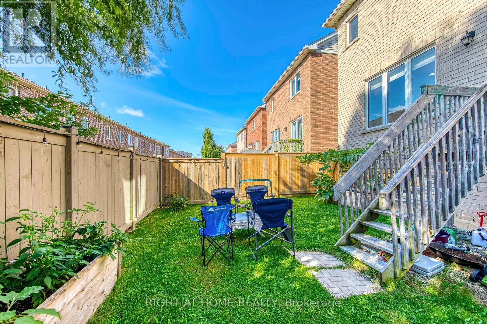 40 STILLWATER CRESCENT
