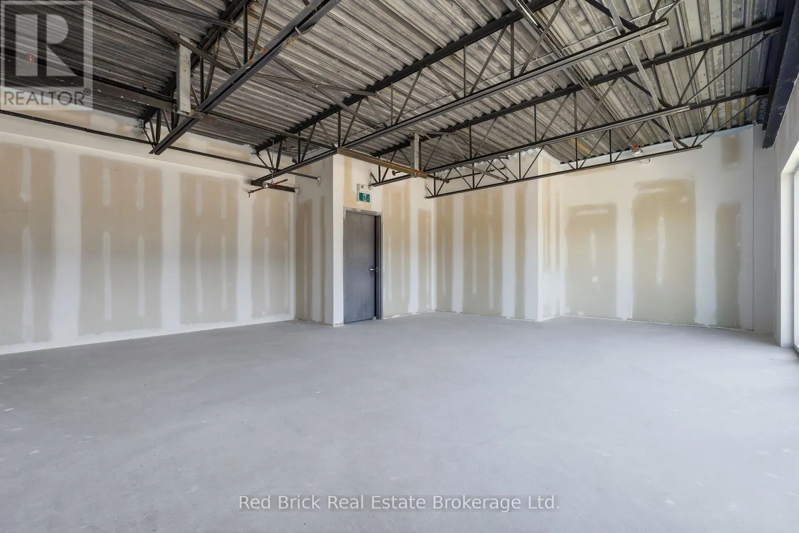 11 - 587 HANLON CREEK BOULEVARD #11
