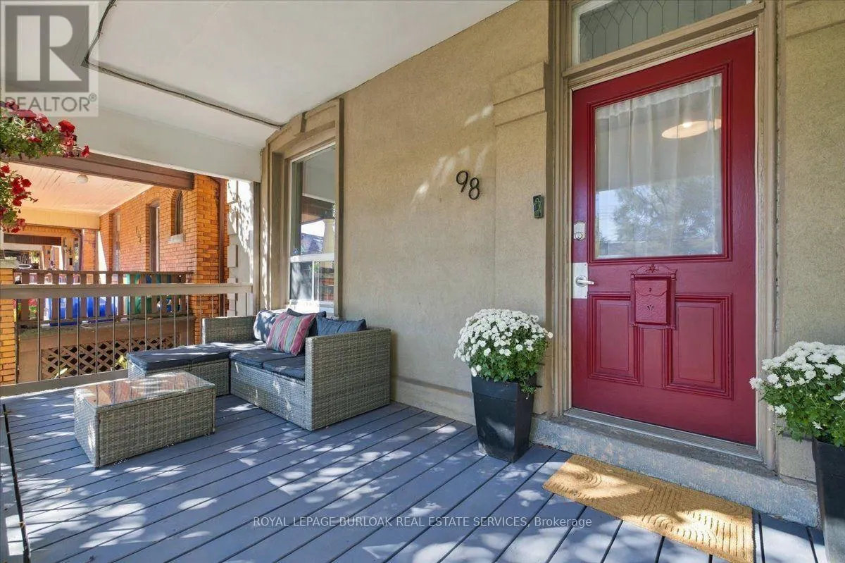 98 SANFORD AVENUE S