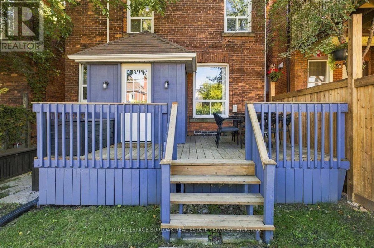 98 SANFORD AVENUE S