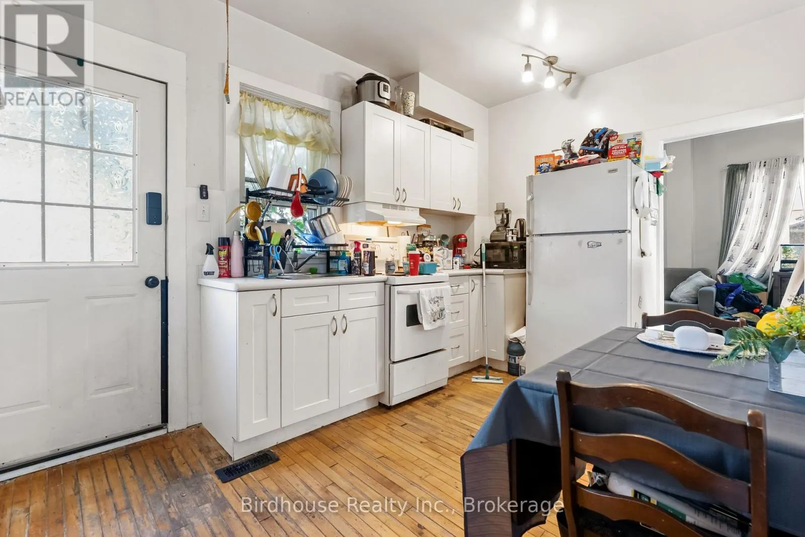 99 DURHAM STREET W