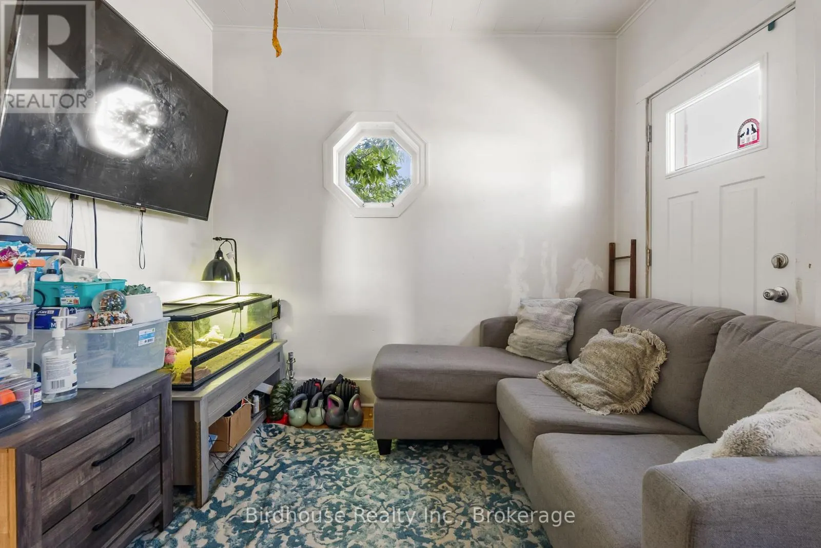 99 DURHAM STREET W